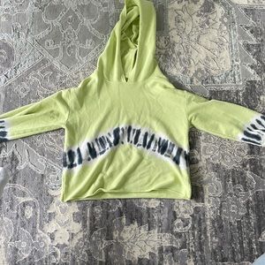 Green navy blue white more than magic medium (7-8)